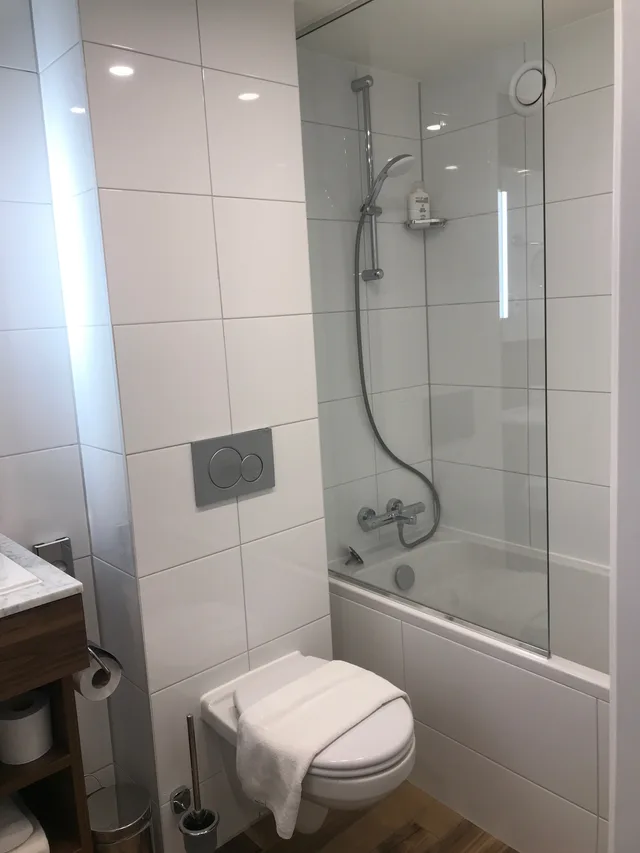 Room, Twin Beds, Avenue Hotel Amsterdam 10/10