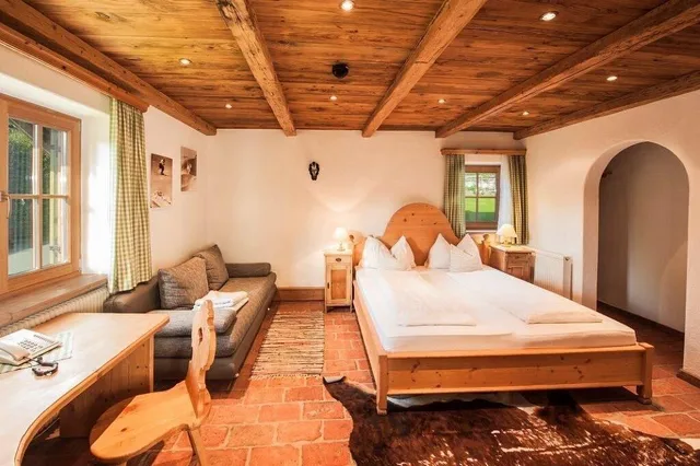 غرفة بسرير مزدوج بشرفة، Landhotel Wirtshaus Vordergrub 2/3