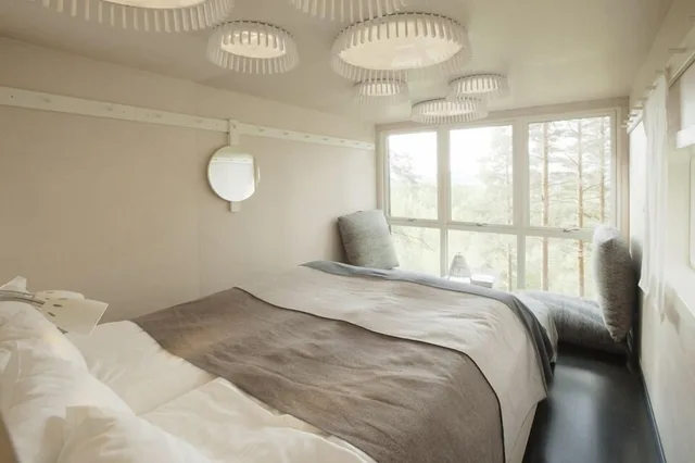 كابينة بسرير مزدوج، Treehotel (ex Brittas Pensionat) 1/1