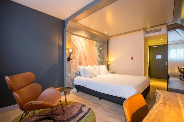 غرفة كومفورت بسرير كوين وسرير مزدوج، Leonardo Hotel Almere City Center 2/2