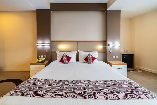 Junior Suite, King Bed, PrideInn Azure Hotel Nairobi Westlands 4/10