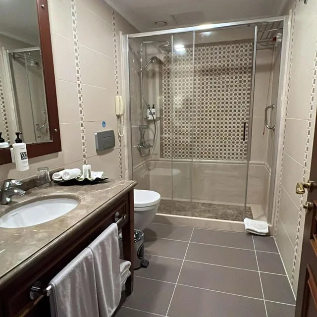 غرفة سوبيريور بسرير كينج، Glk Premier Regency Suites And Spa 10/10