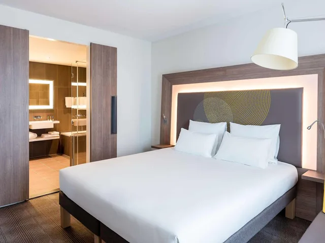 غرفة عائلية بسرير مزدوج مع أريكة، Novotel Amsterdam Schiphol Airport 10/10