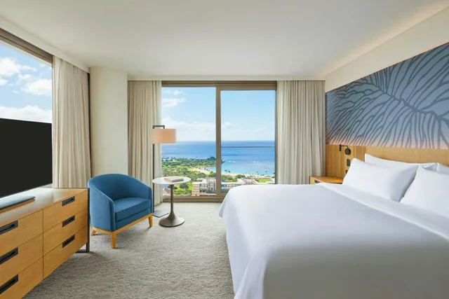 إقامة غراند بسرير كينج بإطلالة على البحر، Renaissance Honolulu Hotel & Spa 1/6
