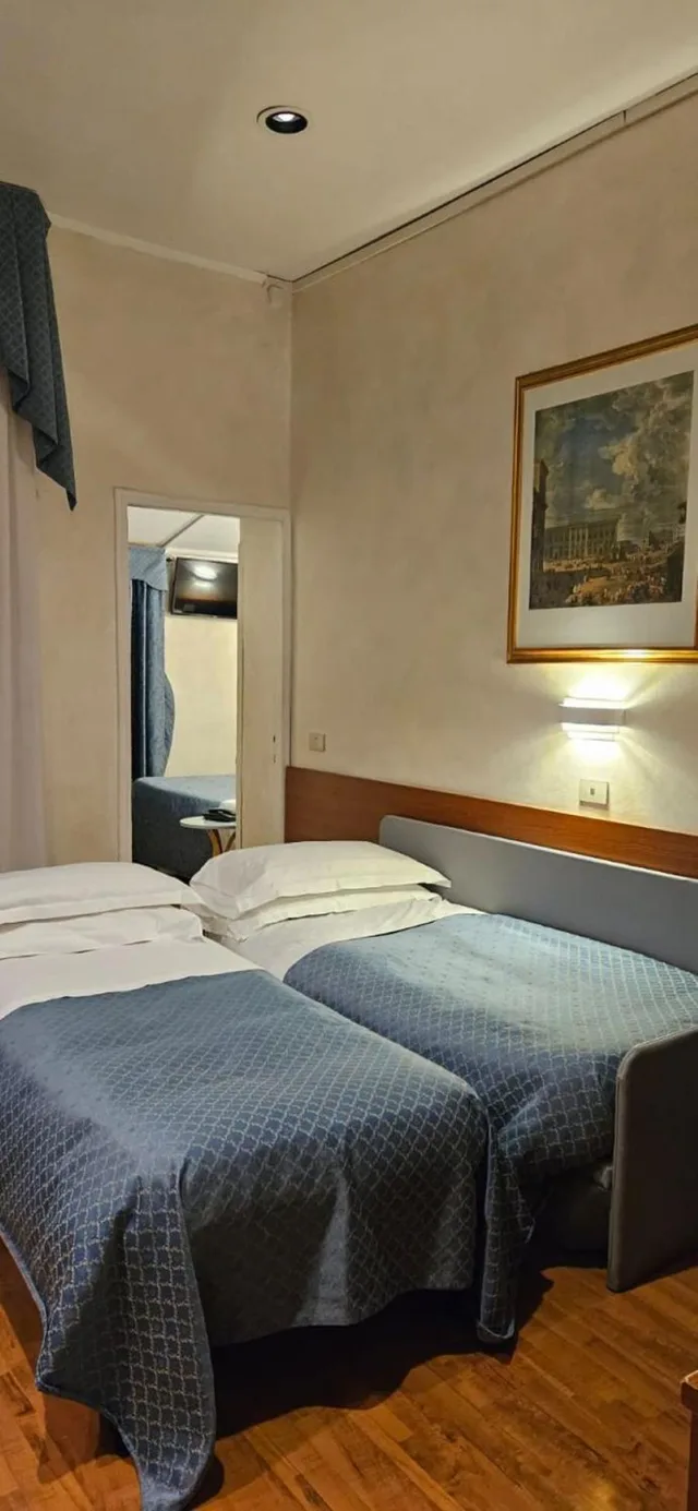 غرفة عائلية، Hotel Julia 6/10
