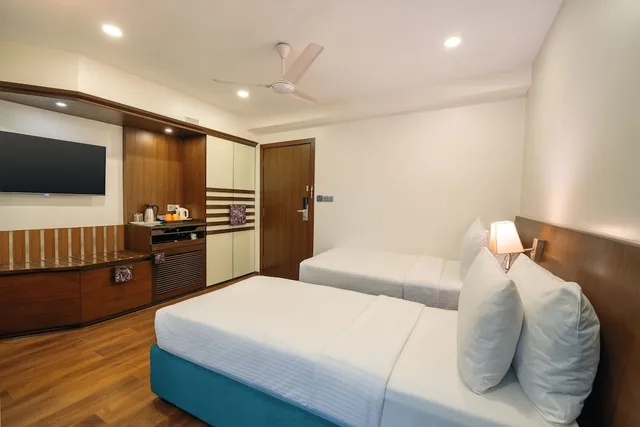 Comfort, King Bed, The Shalimar 10/10