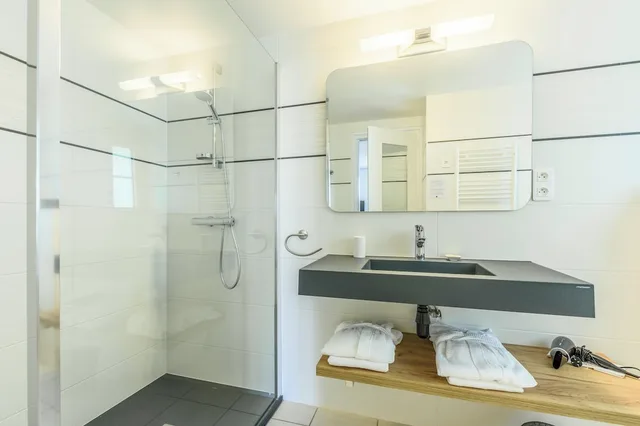 غرفة سوبيريور بسريرين منفصلين بمطبخ صغير، Hotel la Desirade 4/5
