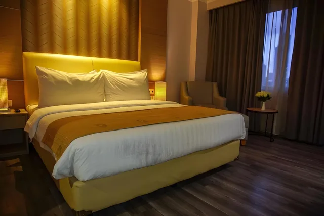 غرفة جونيور ديلوكس بسرير كينج، Orchardz Hotel Industri 5/5