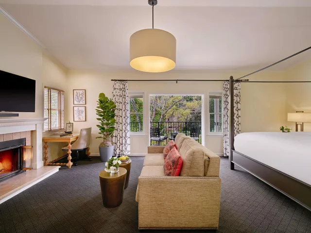 Vineyard, Suite, King Bed, Garden View, Sofa, Hot Tub, Patio, Fairmont Sonoma Mission Inn & Spa 1/2