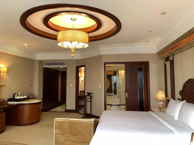 غرفة إليت بسرير كينج، Regal Palace Hotel 1/7