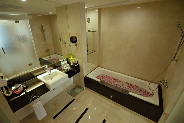 جناح جونيور بسرير كينج للمدخنين، Grand Zuri Bsd City 5/7