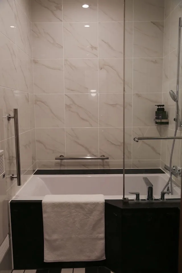جناح بسريرين منفصلين في الملحق، Nikko Kanaya Hotel 3/3