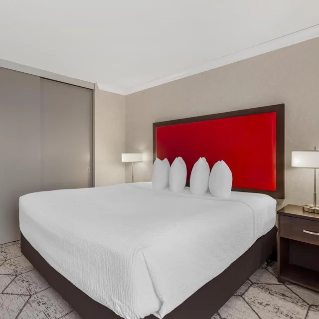 جناح بسرير كينج مع أريكة بمطبخ، Best Western Plus Rose City Suites 4/7