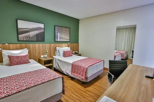 Luxury, Twin Beds, Comfort Hotel Mogi Guacu 1/6