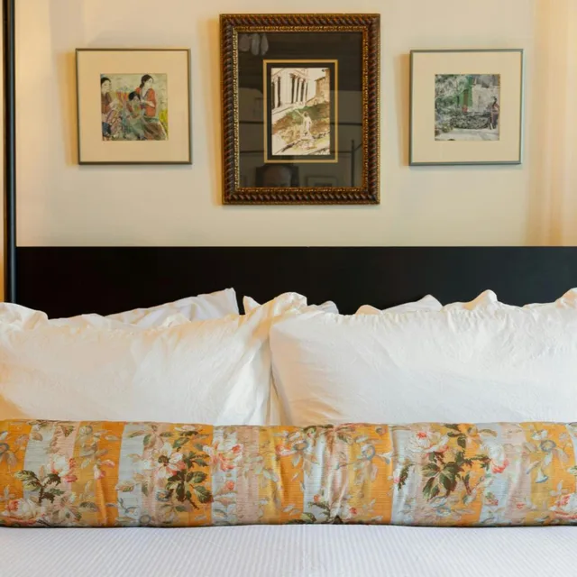 جناح بسرير كوين بإطلالة على المدينة، Hotel Cleo, Knoxville Downtown, a Tribute Portfolio Hotel 1/2