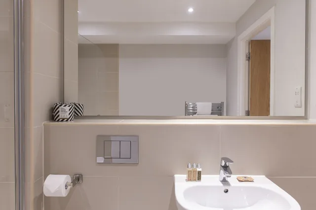 شقة عائلية بسرير كينج مع أريكة، Cove Minshull Street Piccadilly (ex. SACO Manchester - Piccadilly) 8/8
