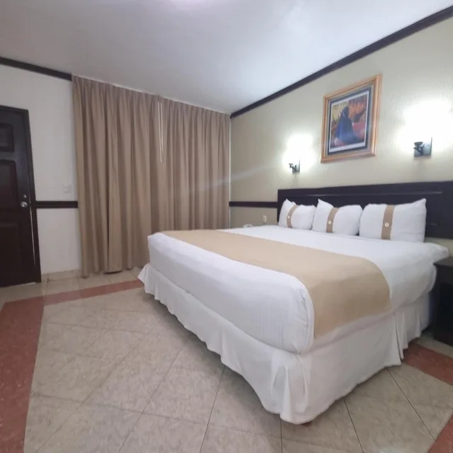Deluxe, King Bed, Hotel Casa Blanca 5/10