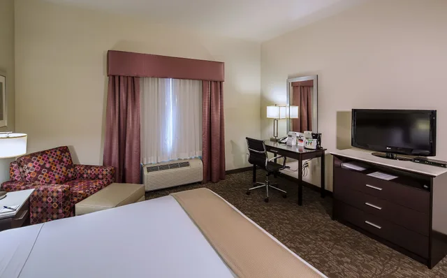 غرفة قياسية بسرير كينج، Holiday Inn Express Augusta North 4/8