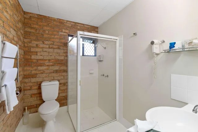 غرفة قياسية بسرير كينج وسرير كوين، Quality Hotel Robertson Gardens 10/10