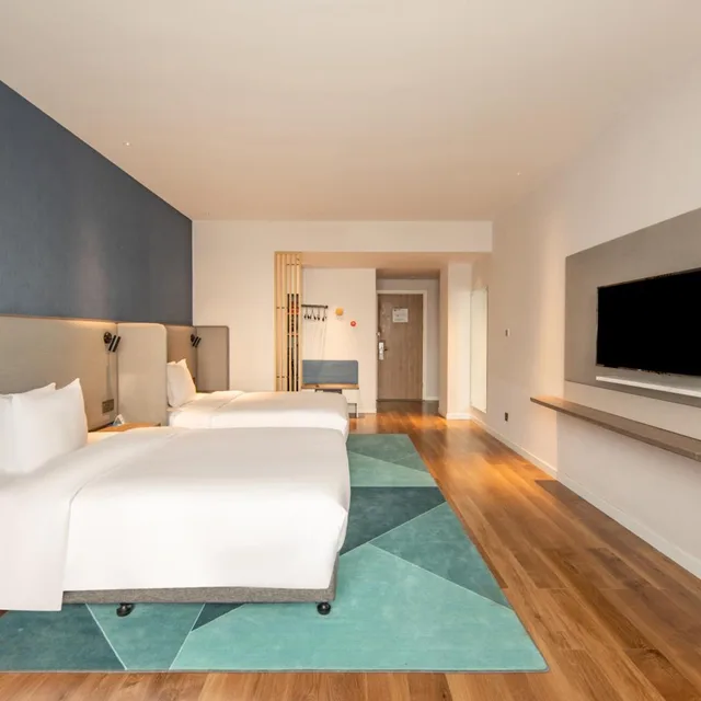 غرفة قياسية بسرير كينج وسرير كوين، Holiday Inn Express Shanghai Jiading New City 1/9