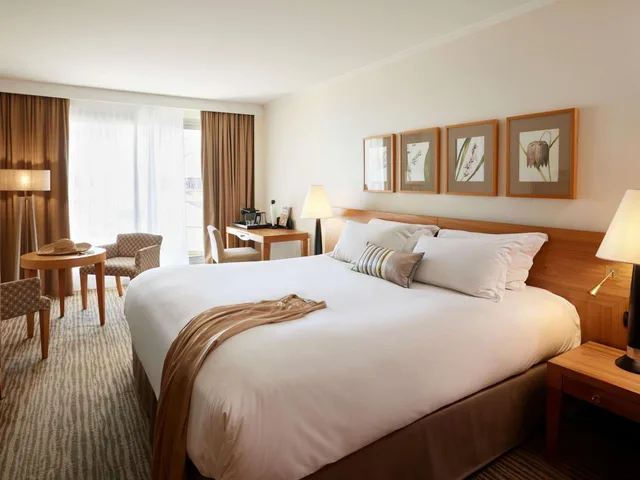 Superior, Double Bed, Town View، Sofitel Biarritz Le Miramar Thalassa Sea & Spa 2/5
