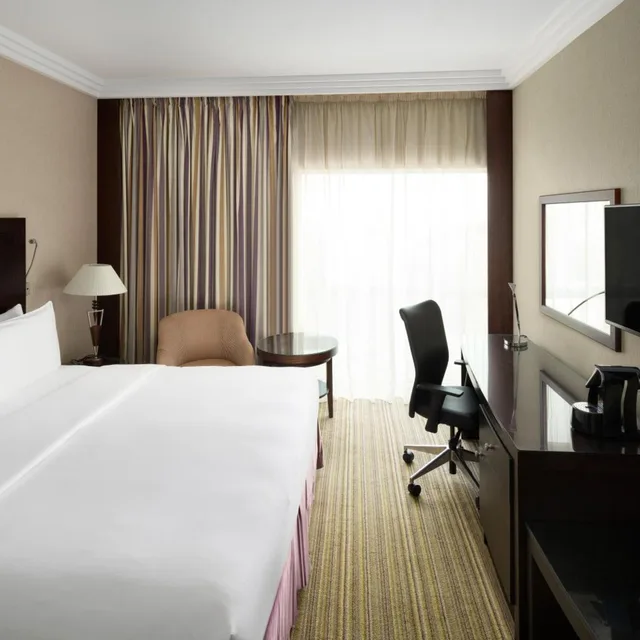Swiss Advantage, Twin Beds، فندق كراون بلازا جدة(Crowne Plaza Jeddah) 3/7