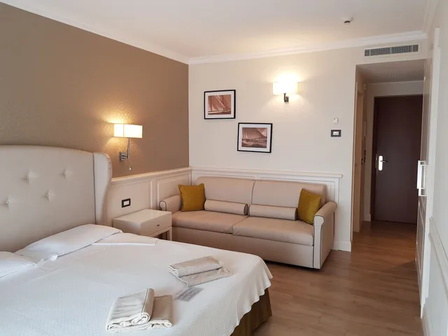Emerald, Superior, Double Bed, Lake View، Madrigale Panoramic, Lifestyle & Soulful Hotel 1/4