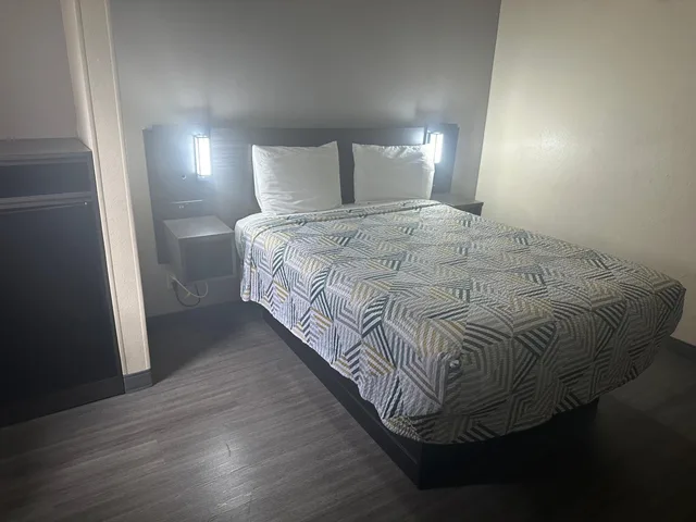 غرفة بسرير كوين لذوي الإعاقة، Motel6 Anderson, IN - Indianapolis 4/10