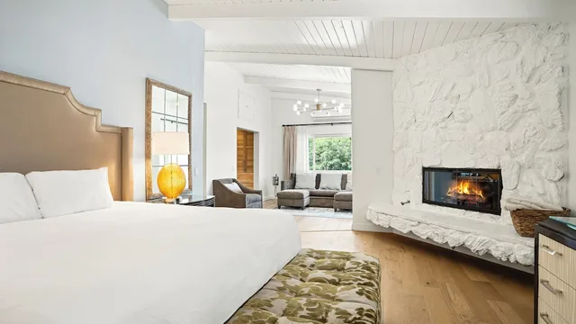 Grand, Suite, King Bed, Sofa, Pacific Crest Hotel Santa Barbara 1/3