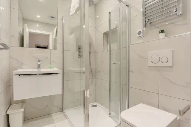 Rear, Studio, Apartment, Double Bed, Small، Queensborough Terrace Serviced Apartments 3/3