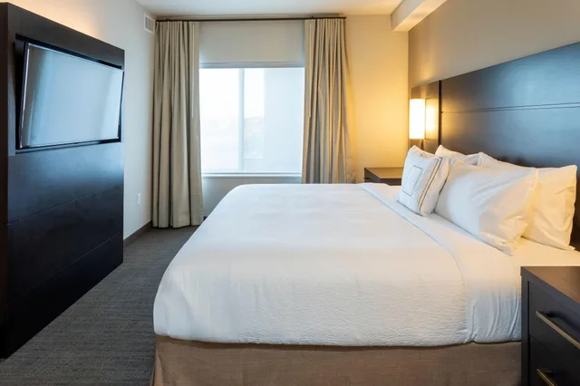 جناح بسرير كينج بغرفة نوم واحدة، Residence Inn Minneapolis Maple Grove/Arbor Lakes 1/3