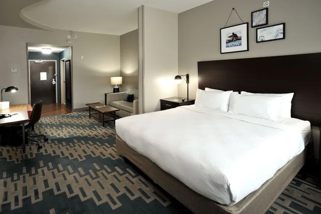 Executive, Studio, King Bed, Sofa, Accessible, Four Points By Sheraton Fort Lauderdale Airport - Dania Beach 1/3
