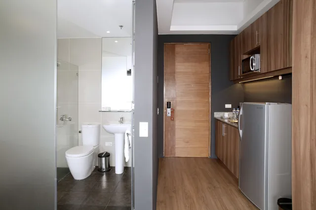 غرفة بسريرين منفصلين بشرفة، Azumi Boutique Hotel 2/3