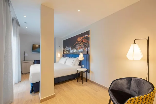 غرفة سوبيريور بسرير مزدوج بشرفة، Eurostars Mediterranea Plaza 6/6