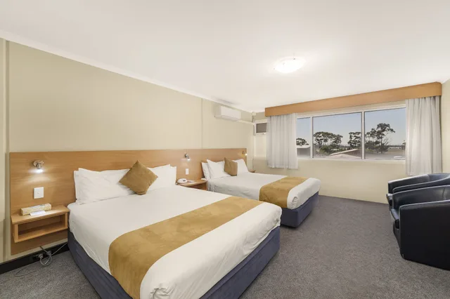 غرفة بسريرين كوين، Ciloms Airport Lodge 2/3