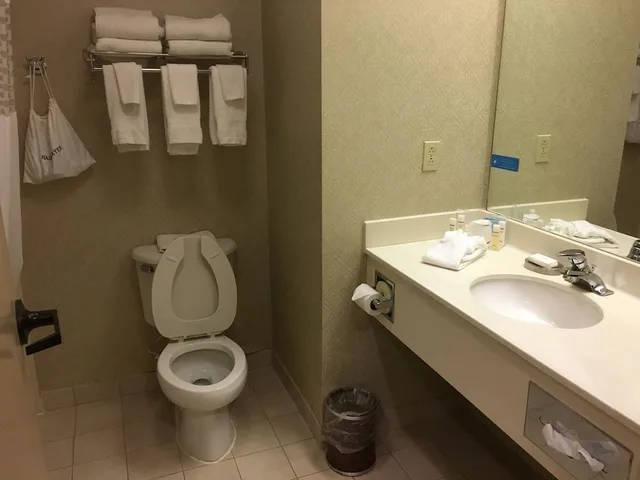 استوديو بسرير كينج، HAMPTON INN BEDFORD 5/5