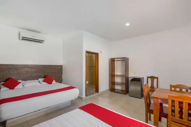 غرفة قياسية بسريرين، OYO Hotel Palma Real 1/10