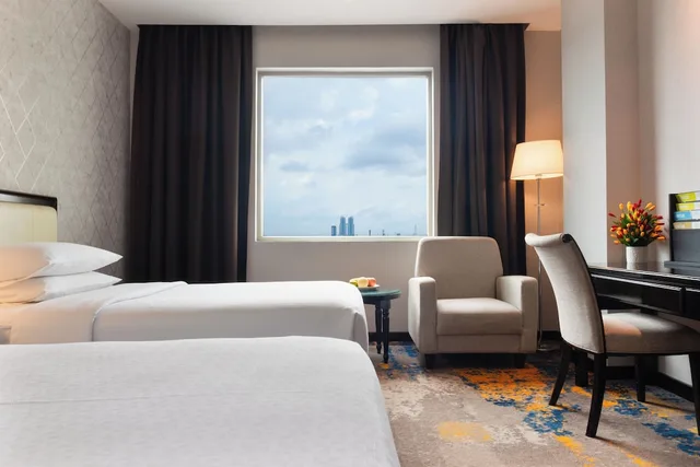 غرفة بسريرين منفصلين للمدخنين، FOUR POINTS BY SHERATON MEDAN 10/10