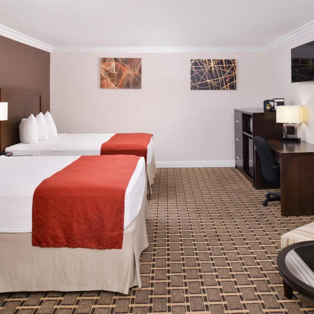 غرفة ديلوكس بسريرين كوين، Best Western Plus LA Mid Town Hotel 4/7