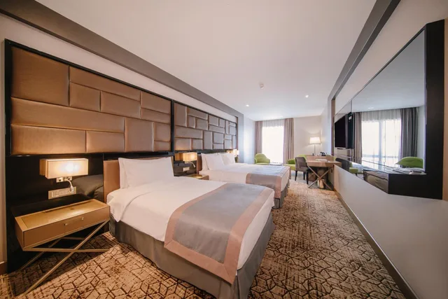 Family, Triple, 1 King and 1 Single Beds, Wyndham Grand Tbilisi 1/4