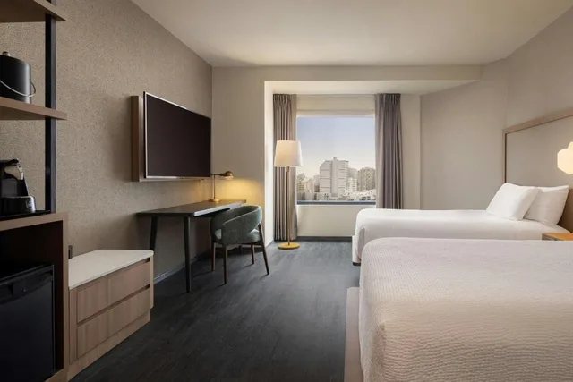 غرفة بسريرين مزدوجين، Fairfield by Marriott Lima Miraflores 11/16