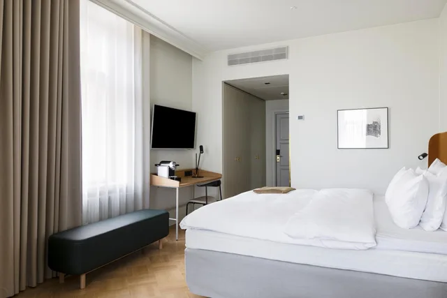 غرفة ديلوكس بسرير كوين، Solo Sokos Hotel Torni Helsinki 4/10