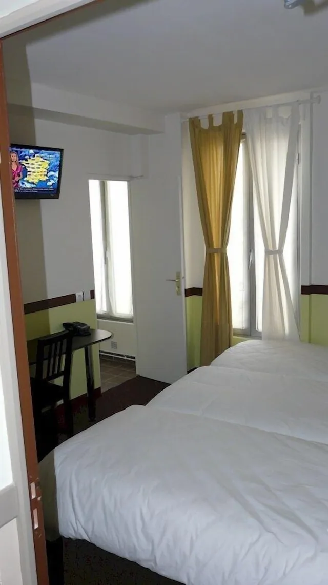 غرفة ثلاثية بسرير مزدوج وسرير فردي، Hotel des Bains 6/10