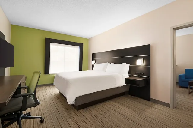 جناح بسريرين كوين بغرفة نوم واحدة، Holiday Inn Express Hotel And Suites Mcalester 2/5