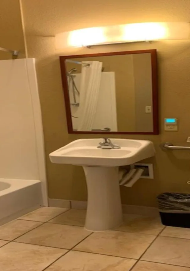 استوديو بسرير كوين لذوي الإعاقة، Candlewood Suites Temple 5/5