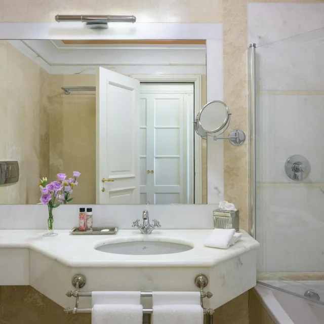 غرفة متصلة بسرير مزدوج، Grand Hotel Continental Starhotels 5/8
