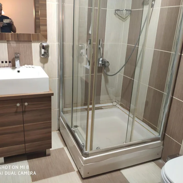 غرفة قياسية ثلاثية، Hotel Bazaar 10/10