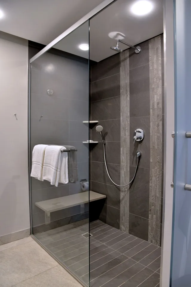 غرفة بسرير كوين لذوي الإعاقة، City Lodge Hotel Maputo 5/6