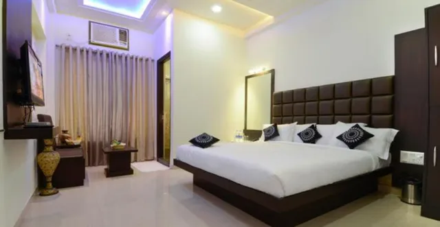 Executive, Family, 2 King Beds, Hotel Madhushrie 1/1