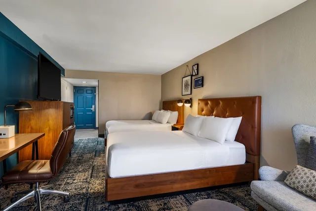 غرفة بسريرين كوين لذوي الإعاقة، Four Points by Sheraton Greensboro Airport 2/4